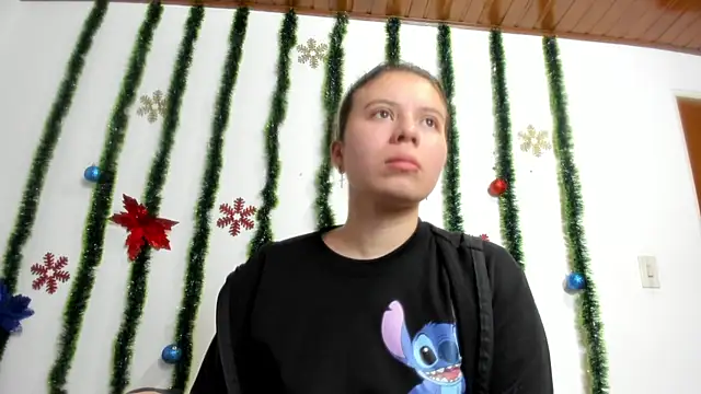 Vanessa Martinz online show from November 2025 12:18:01 PM