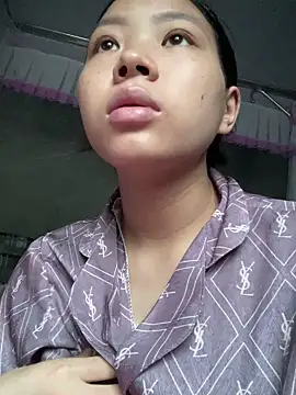 Milk xx online show from November 2025 07:11:02 AM