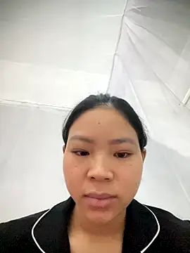 Milk xx online show from November 2025 08:11:02 PM