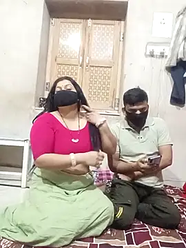 Snapshot of Best_couple2001 chatting on December 2025 02:30:01 AM Best couple2001 online show from December 2025 02:30:01 AM