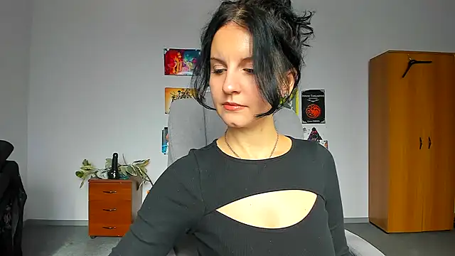 StellaAnia online show from October 2025 09:24:01 AM