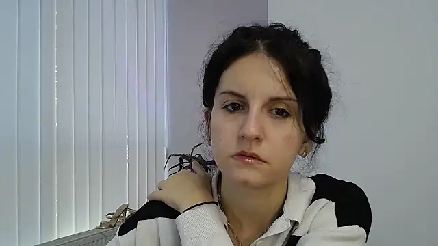 StellaAnia online show from October 2025 09:33:01 AM