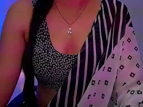 Snapshot of Misha_01 chatting on November 2025 05:22:01 PM Misha 01 online show from November 2025 05:22:01 PM