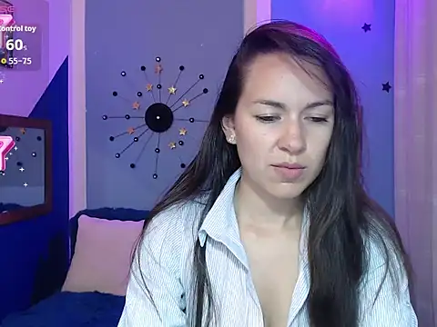 Snapshot of Soffii_Dreaaam4 chatting on November 2025 10:43:02 PM Soffii Dreaaam4 online show from November 2025 10:43:02 PM