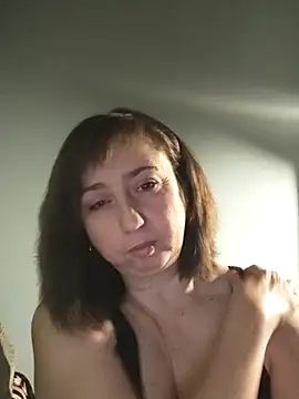 Snapshot of MaryKiki5619 chatting on November 2025 06:54:01 PM MaryKiki5619 online show from November 2025 06:54:01 PM