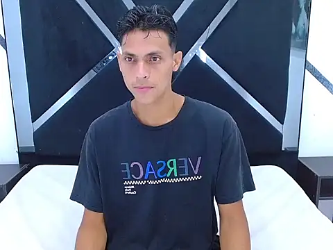 Snapshot of wiltom_ chatting on October 2025 12:09:01 PM wiltom online show from October 2025 12:09:01 PM