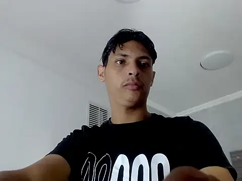 Snapshot of wiltom_ chatting on November 2025 03:05:01 AM wiltom online show from November 2025 03:05:01 AM