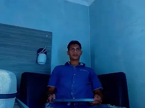 Snapshot of wiltom_ chatting on November 2025 03:34:01 AM wiltom online show from November 2025 03:34:01 AM