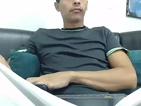 Snapshot of wiltom_ chatting on November 2025 03:39:01 AM wiltom online show from November 2025 03:39:01 AM