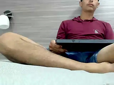 Snapshot of wiltom_ chatting on November 2025 04:57:01 AM wiltom online show from November 2025 04:57:01 AM