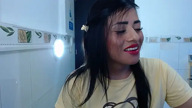 Snapshot of karla_al chatting on December 2025 08:06:02 PM karla al online show from December 2025 08:06:02 PM