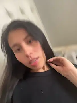 Snapshot of BIJOU_SECRET chatting on November 2025 04:40:01 PM BIJOU SECRET online show from November 2025 04:40:01 PM