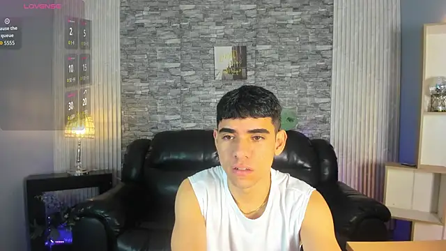 Snapshot of zack_joness18 chatting on November 2025 03:48:01 AM zack joness18 online show from November 2025 03:48:01 AM