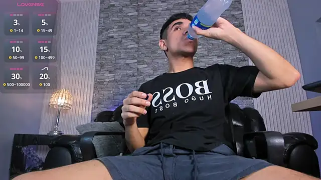 Snapshot of zack_joness18 chatting on November 2025 04:47:01 AM zack joness18 online show from November 2025 04:47:01 AM