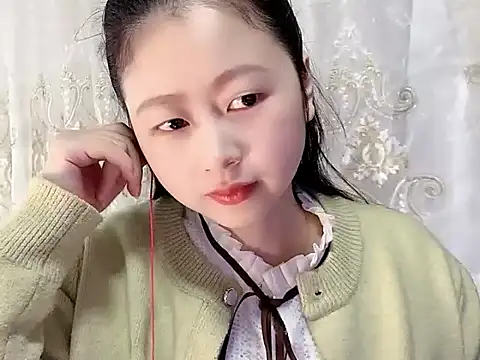 Snapshot of nuannuan35593 chatting on November 2025 12:05:01 PM nuannuan35593 online show from November 2025 12:05:01 PM