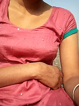 Snapshot of couple-open-enjoy chatting on November 2025 04:50:02 AM couple-open-enjoy online show from November 2025 04:50:02 AM