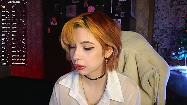 Snapshot of MissMorganMoon chatting on December 2025 11:11:02 PM MissMorganMoon online show from December 2025 11:11:02 PM