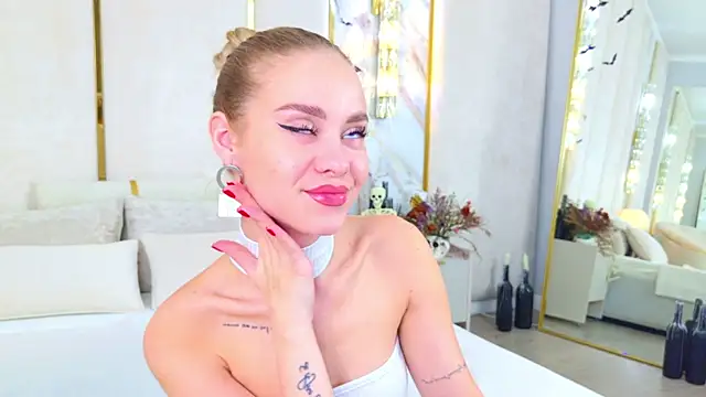 Rose Masson online show from November 2025 05:50:02 AM