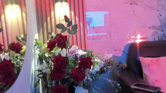 Snapshot of Nayla_Monroee chatting on December 2025 01:17:04 PM Nayla Monroee online show from December 2025 01:17:04 PM