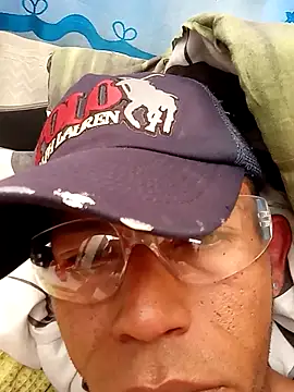 Snapshot of orlexdorlan chatting on December 2025 01:28:01 PM orlexdorlan online show from December 2025 01:28:01 PM