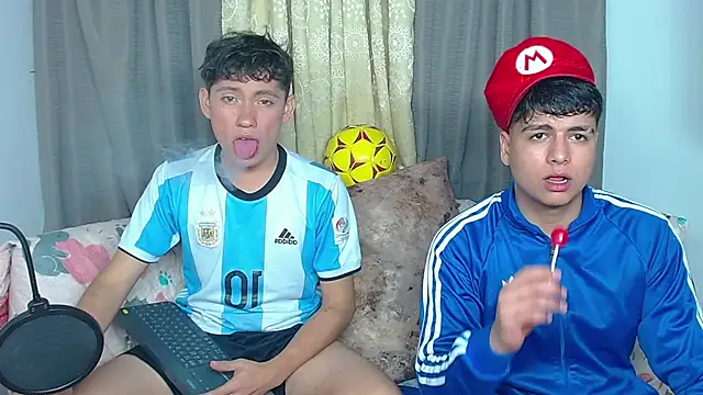 Snapshot of the_boy_king016 chatting on October 2025 07:32:01 AM the boy king016 online show from October 2025 07:32:01 AM