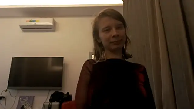 Snapshot of MargaretFairy chatting on November 2025 05:44:02 PM MargaretFairy online show from November 2025 05:44:02 PM