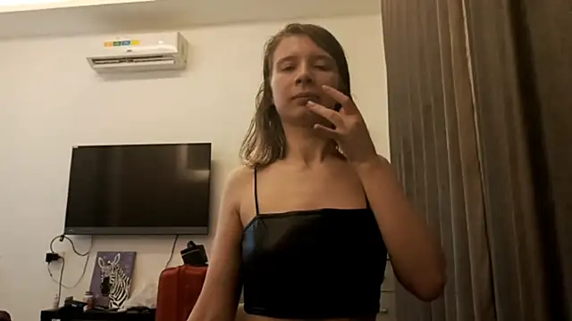 Snapshot of MargaretFairy chatting on November 2025 05:47:02 PM MargaretFairy online show from November 2025 05:47:02 PM