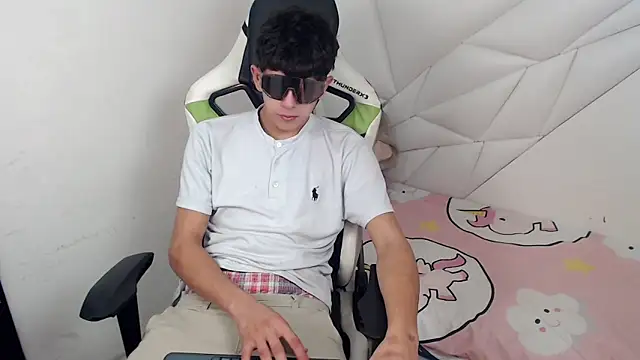 Snapshot of Cash_G_ chatting on November 2025 08:35:02 PM Cash G online show from November 2025 08:35:02 PM