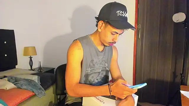 Snapshot of marlon_texeira chatting on October 2025 02:50:02 AM marlon texeira online show from October 2025 02:50:02 AM