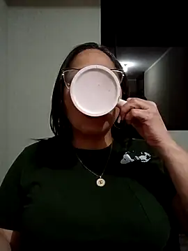 Snapshot of Angie_milf50 chatting on November 2025 03:18:02 AM Angie milf50 online show from November 2025 03:18:02 AM