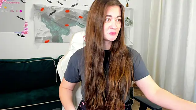 LiyaDaily online show from October 2025 01:51:02 AM