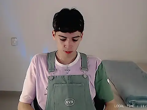 Sett 01 online show from November 2025 04:56:02 AM