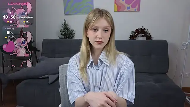 KissChristie   online show from December 2025 06:47:01 PM