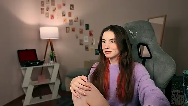 Snapshot of yourfrenchteacher chatting on November 2025 04:49:01 AM yourfrenchteacher online show from November 2025 04:49:01 AM