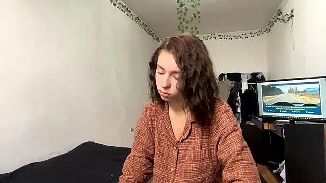 Snapshot of LilithFlamey chatting on November 2025 07:20:01 AM LilithFlamey online show from November 2025 07:20:01 AM