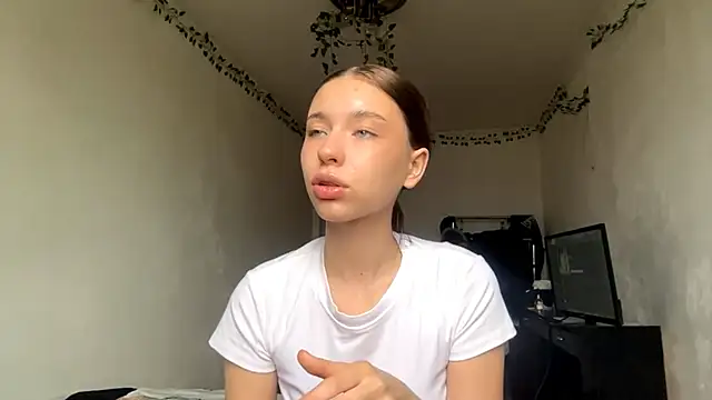 Snapshot of LilithFlamey chatting on November 2025 07:08:02 AM LilithFlamey online show from November 2025 07:08:02 AM