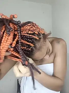 Snapshot of leona_sumiza chatting on November 2025 06:32:01 PM leona sumiza online show from November 2025 06:32:01 PM