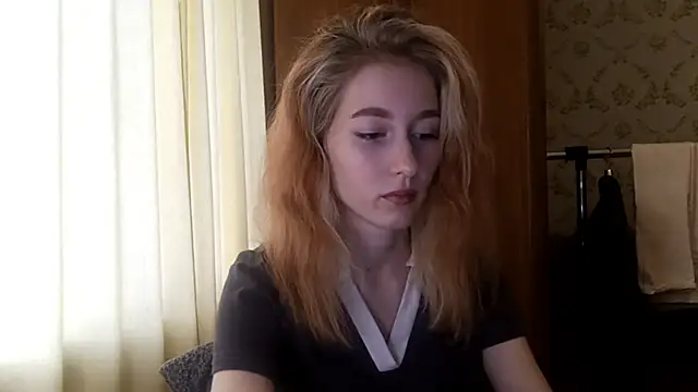 LisaKacitaa online show from November 2025 08:14:02 AM