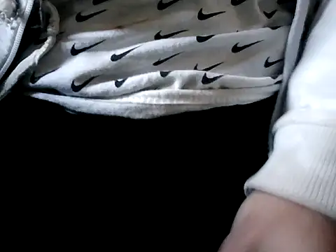 giovanift111 online show from November 2025 07:23:02 PM