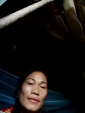 Snapshot of doggy-00 chatting on October 2025 12:25:02 AM doggy-00 online show from October 2025 12:25:02 AM