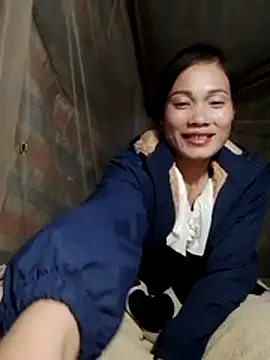 Snapshot of doggy-00 chatting on November 2025 12:52:01 PM doggy-00 online show from November 2025 12:52:01 PM