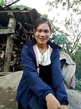 Snapshot of doggy-00 chatting on December 2025 09:36:01 AM doggy-00 online show from December 2025 09:36:01 AM