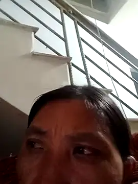 Snapshot of bella-la chatting on November 2025 11:21:01 AM bella-la online show from November 2025 11:21:01 AM