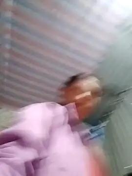 Snapshot of bella-la chatting on November 2025 11:48:01 PM bella-la online show from November 2025 11:48:01 PM