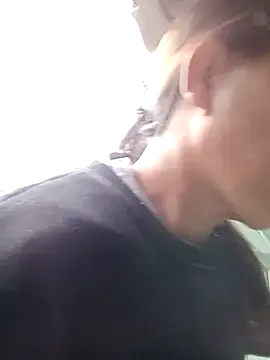 Snapshot of bella-la chatting on November 2025 09:52:02 AM bella-la online show from November 2025 09:52:02 AM