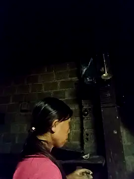 Snapshot of bella-la chatting on November 2025 11:21:02 AM bella-la online show from November 2025 11:21:02 AM