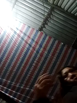 Snapshot of bella-la chatting on November 2025 10:51:01 AM bella-la online show from November 2025 10:51:01 AM