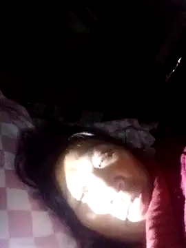 Snapshot of bella-la chatting on December 2025 09:32:01 PM bella-la online show from December 2025 09:32:01 PM