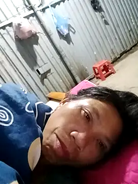 Snapshot of bella-la chatting on December 2025 08:14:02 PM bella-la online show from December 2025 08:14:02 PM