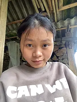 Snapshot of Sophia-123 chatting on November 2025 01:15:01 AM Sophia-123 online show from November 2025 01:15:01 AM